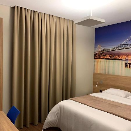 Hotelog Campina Grande do Sul Exterior photo