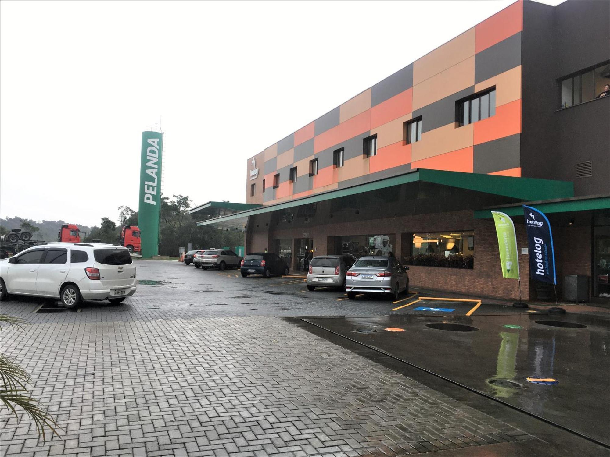 Hotelog Campina Grande do Sul Exterior photo